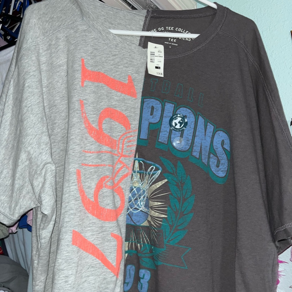 Aéropostale Boyfriend oversized tee.